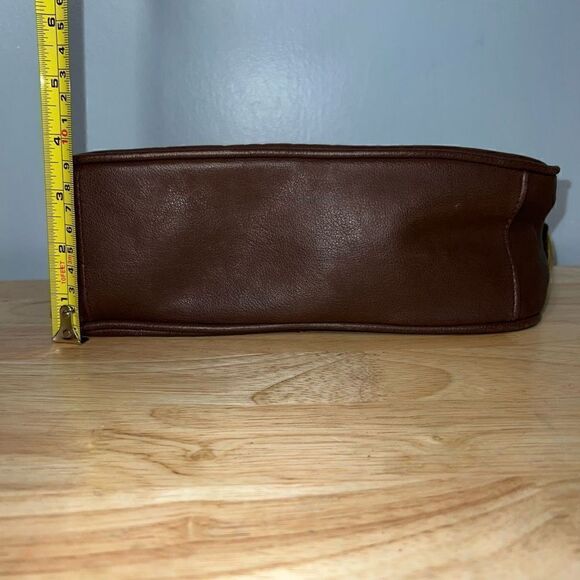 Via Piaggi, Vintage Chestnut Brown Genuine Leather Adjustable Crossbody Purse - Picture 11 of 13